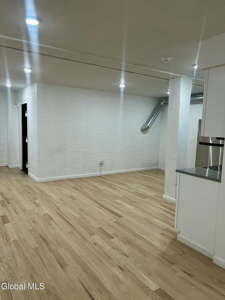 155 River Street - Photo 8