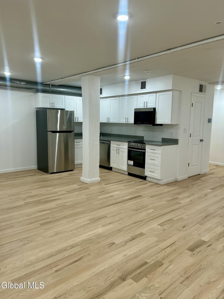 155 River Street - Photo 4
