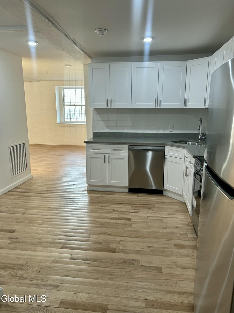 155 River Street - Photo 6
