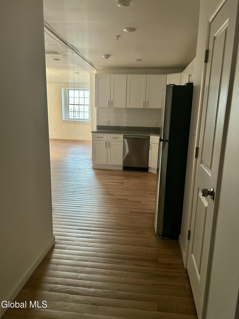 155 River Street - Photo 5