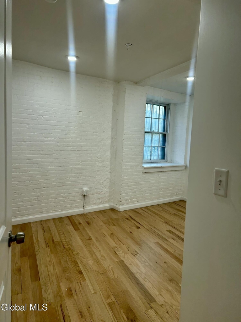 155 River Street - Photo 8