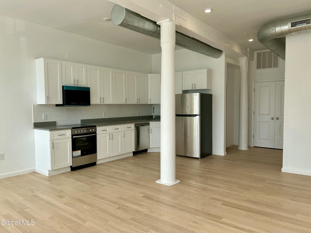 155 River Street - Photo 11