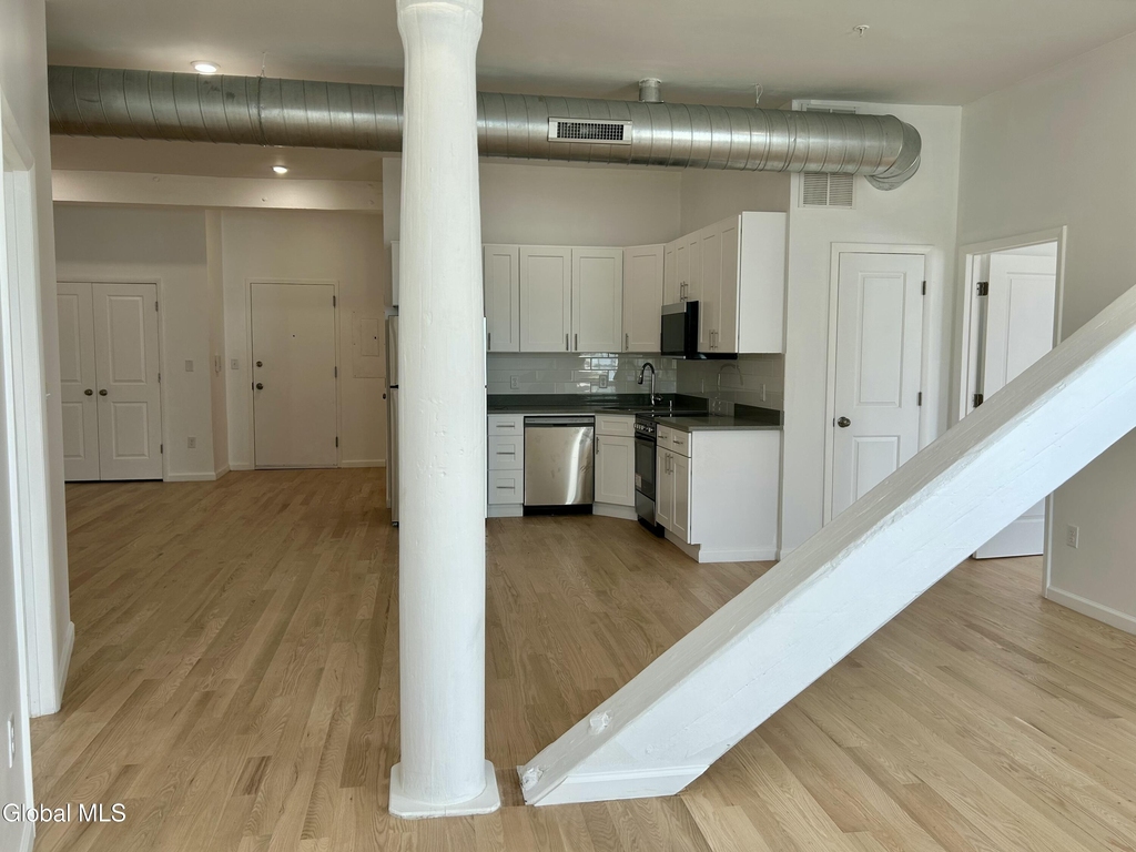155 River Street - Photo 12