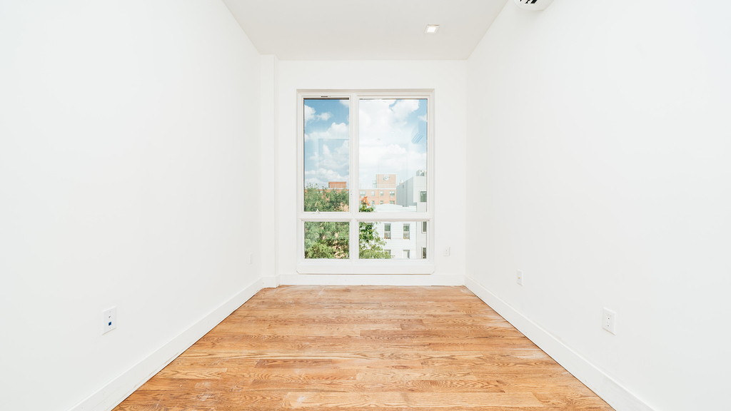 1183 Gates Ave 11221 - Photo 17