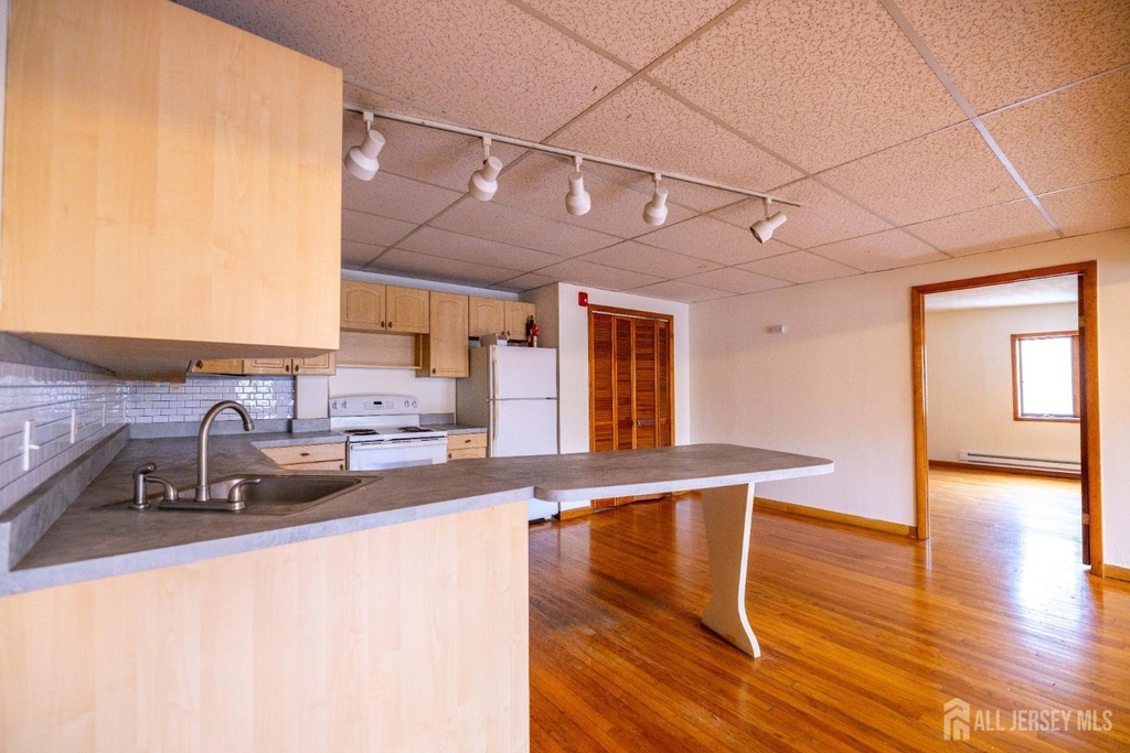353 Springfield Avenue - Photo 8