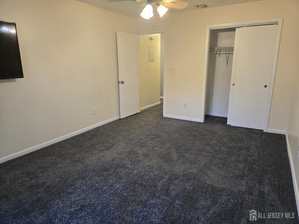 143 College Drive - Photo 7