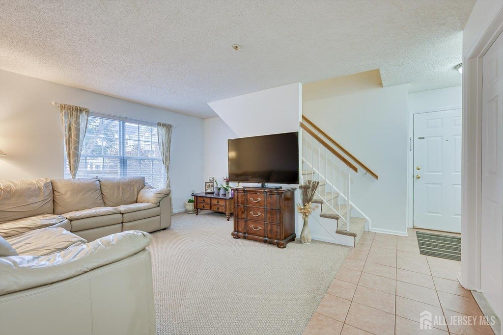 150 Prestwick Way - Photo 4