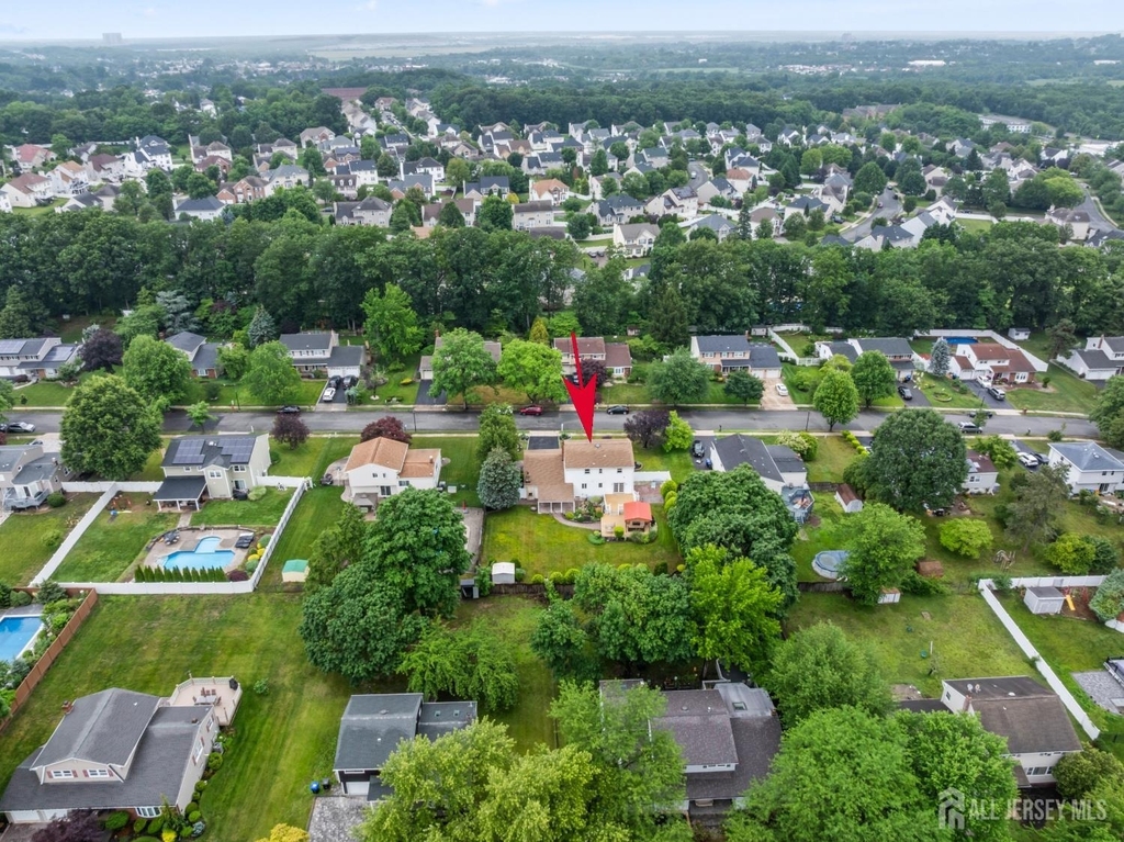 16 London Drive - Photo 43