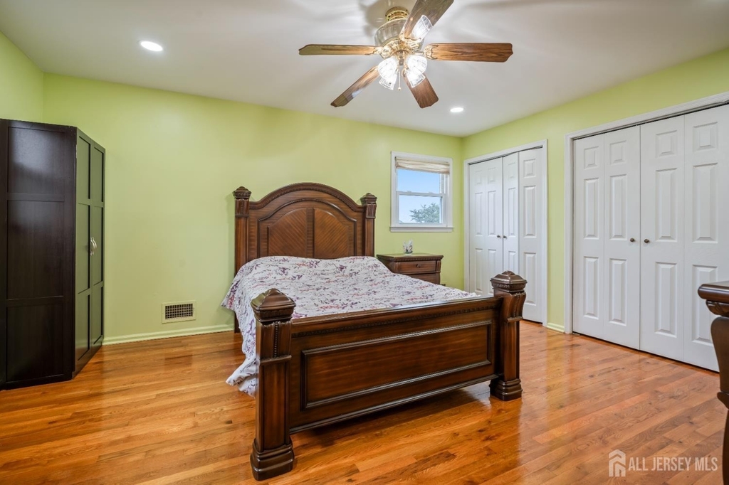 16 London Drive - Photo 15