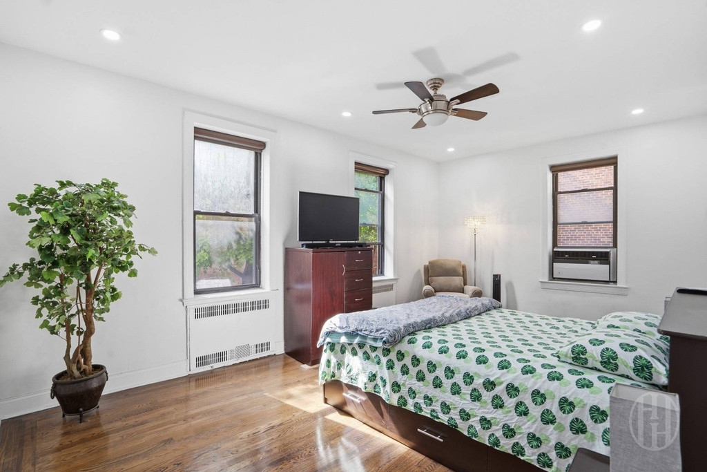 35-45 81st Street - Photo 3