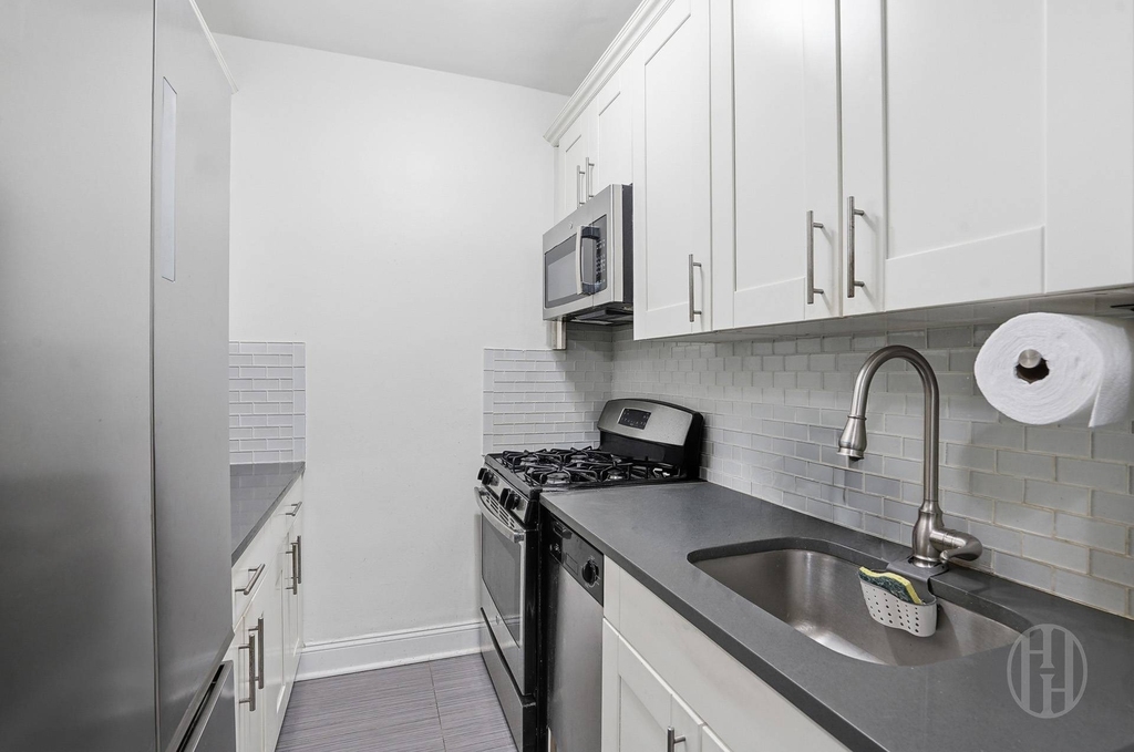 35-45 81st Street - Photo 7