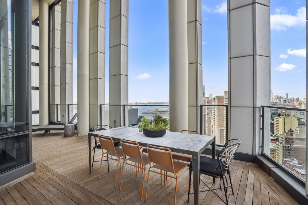 101 Warren Street - Photo 2