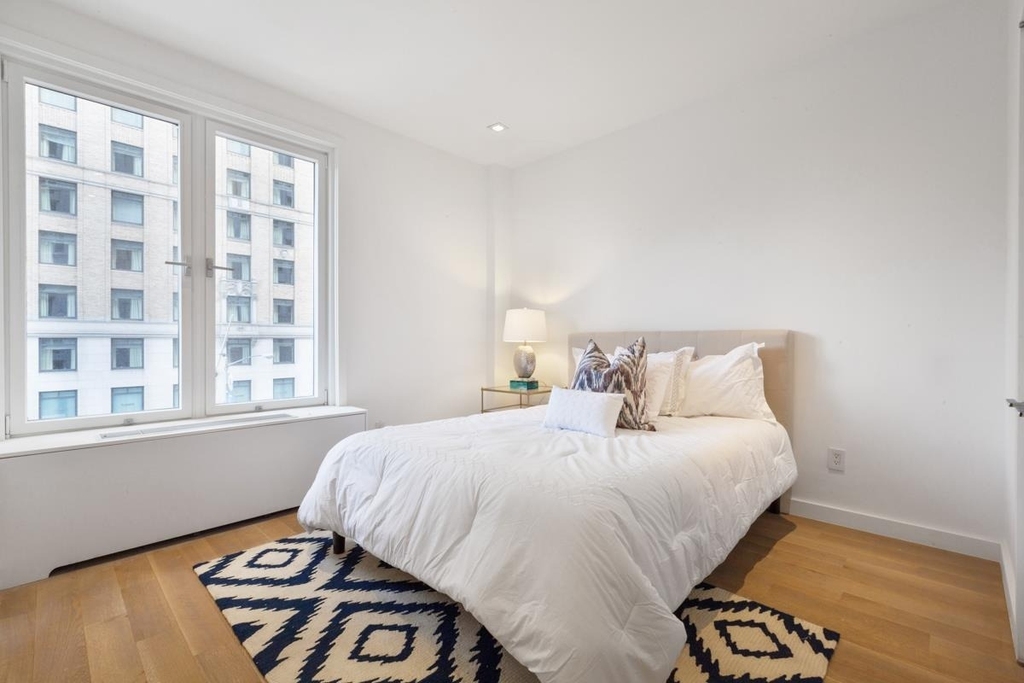 100 Central Park S - Photo 9