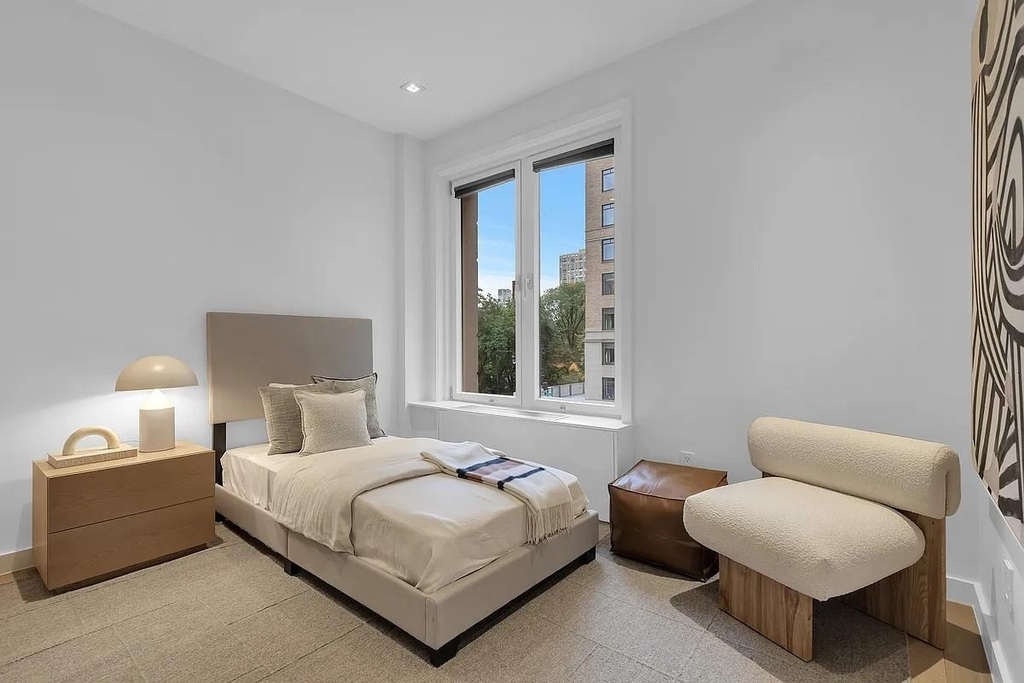 100 Central Park S - Photo 11