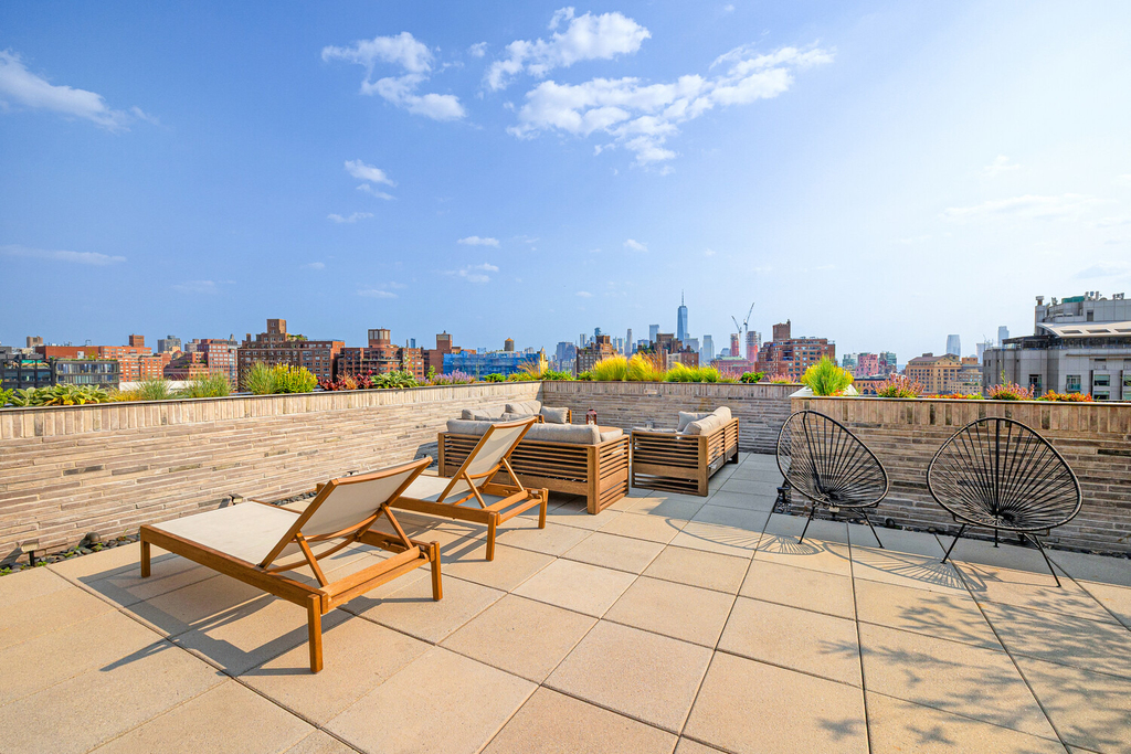 345 W 14th Street - Photo 15