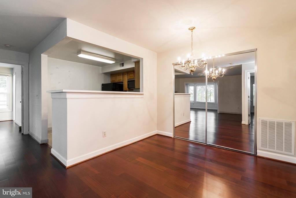 17045 Islip Loop - Photo 4
