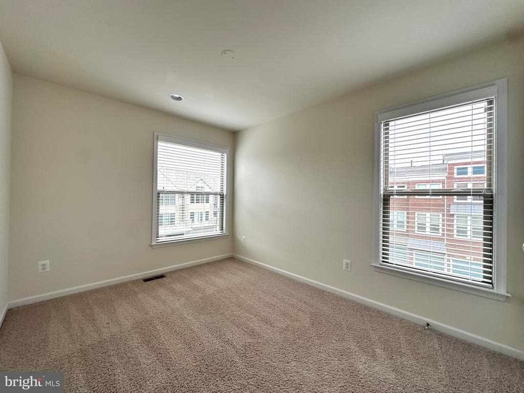 23451 Epperson Square - Photo 31