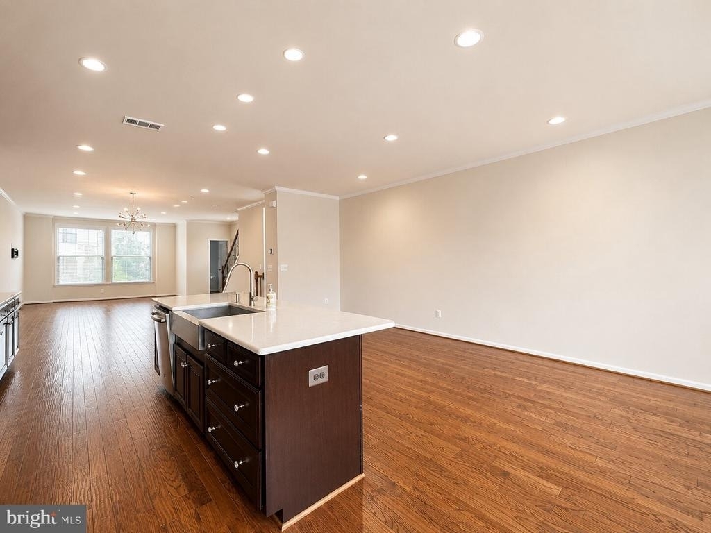 23451 Epperson Square - Photo 14