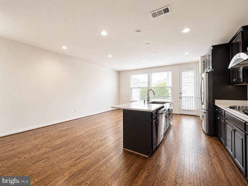 23451 Epperson Square - Photo 16