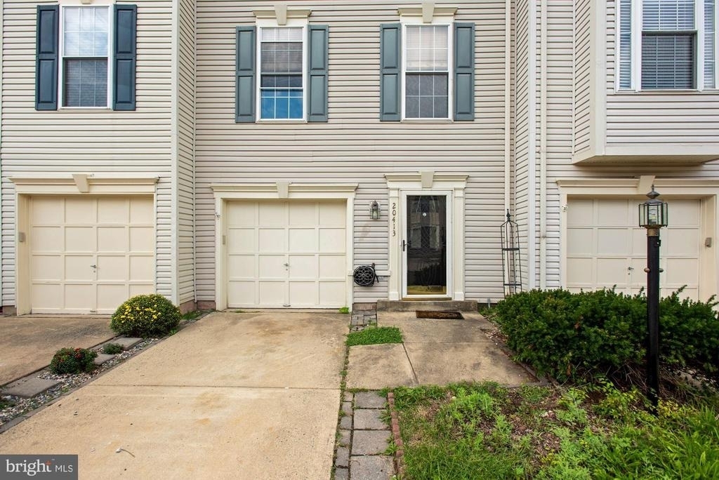 20413 Elm Grove Terrace - Photo 0