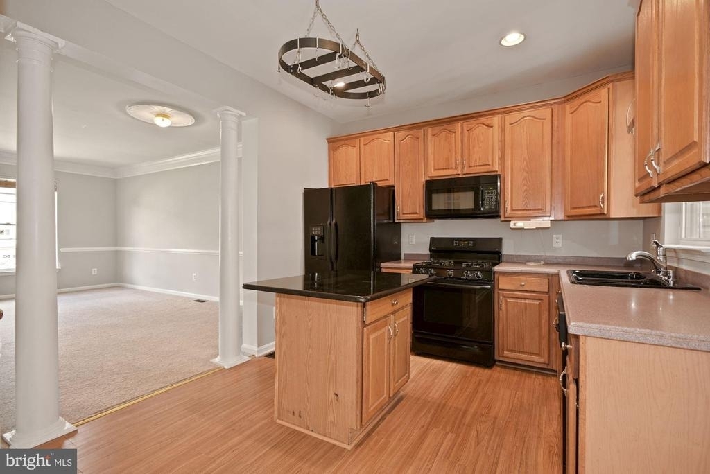 20413 Elm Grove Terrace - Photo 12