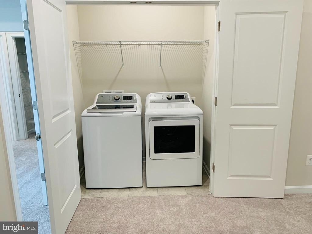 22486 Radford Point Terrace - Photo 17