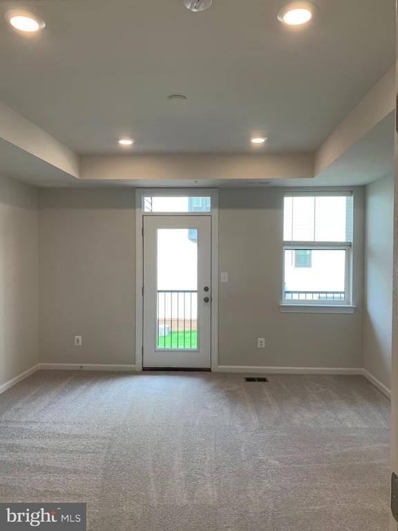 22486 Radford Point Terrace - Photo 10