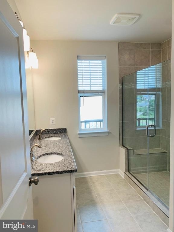 22486 Radford Point Terrace - Photo 13