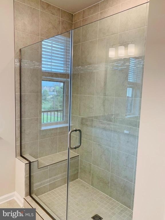 22486 Radford Point Terrace - Photo 14