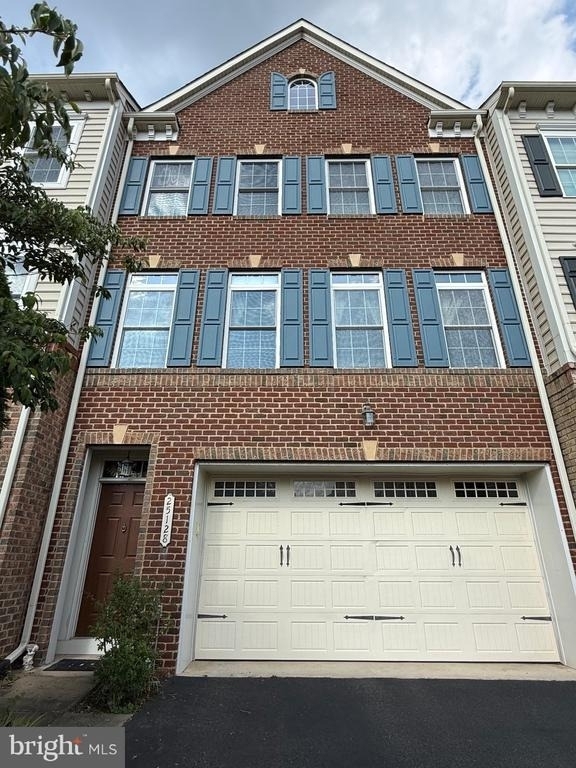 25128 Deerhurst Terrace - Photo 1