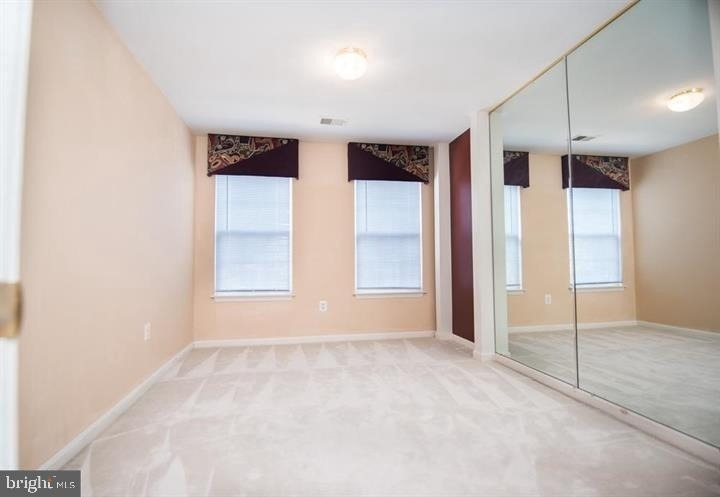 8359 Regal Oak Court - Photo 18