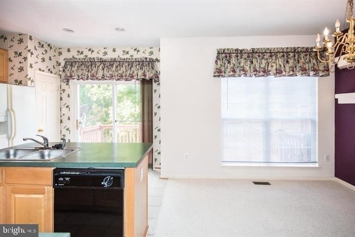 8359 Regal Oak Court - Photo 7