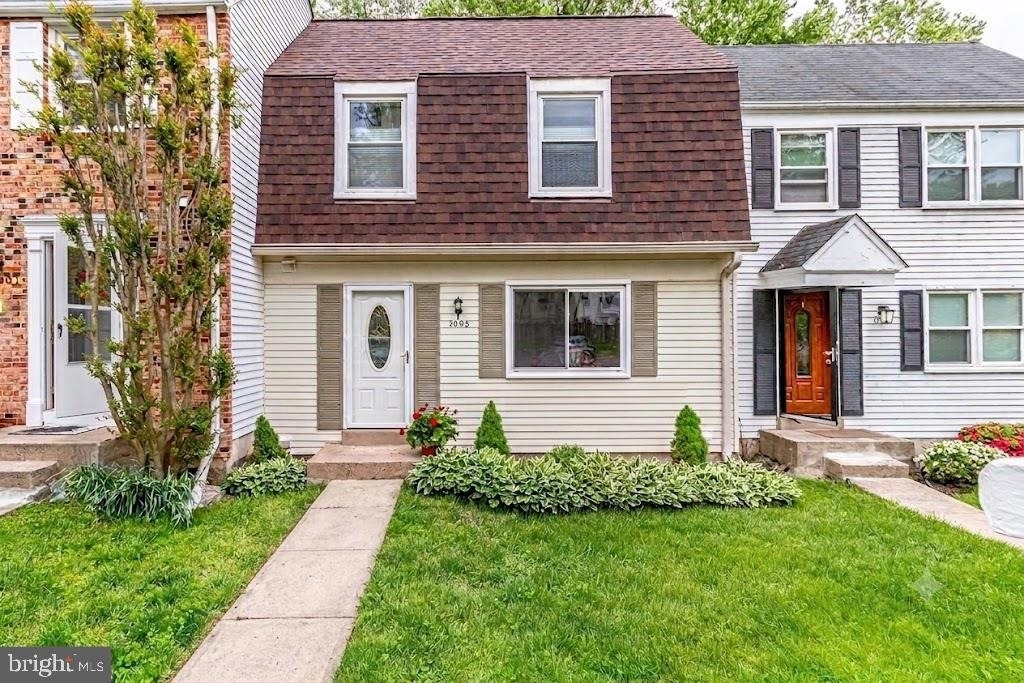 3005 Silent Valley Drive - Photo 0