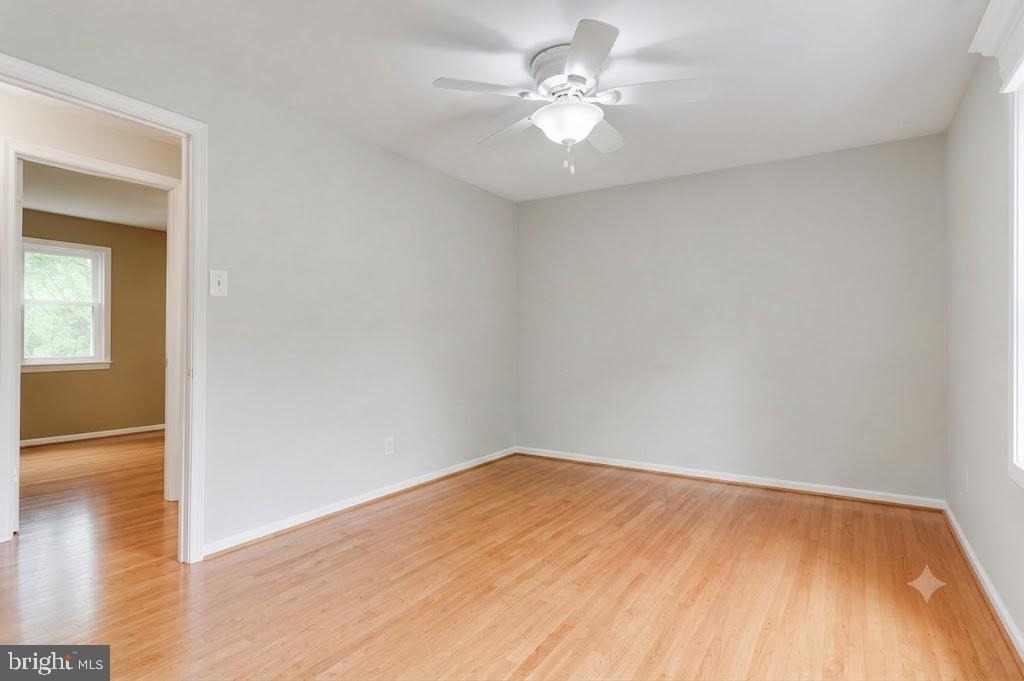 3005 Silent Valley Drive - Photo 3