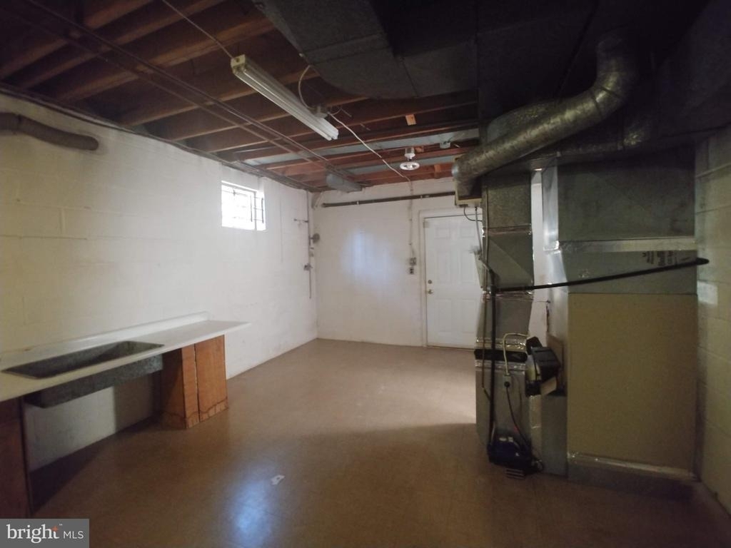 1429 Laburnum Street - Photo 21