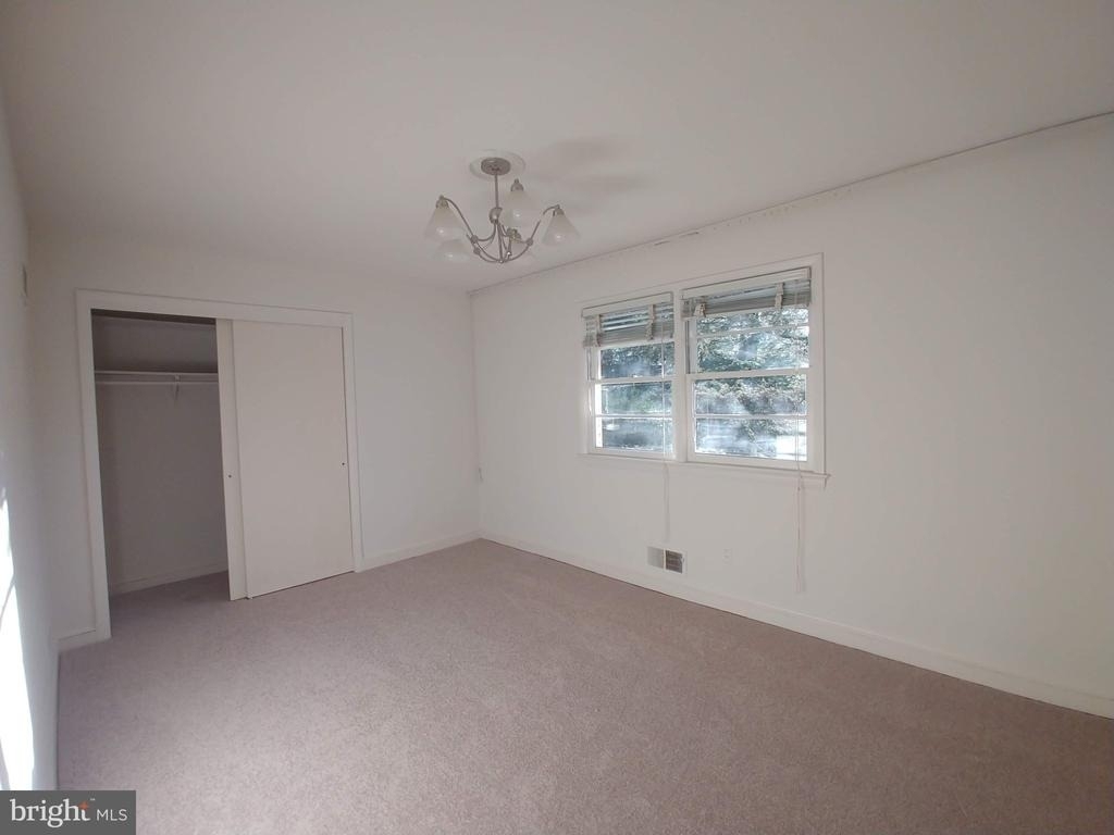 1429 Laburnum Street - Photo 14