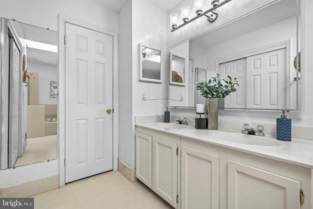 3979 Burning Bush Court - Photo 19