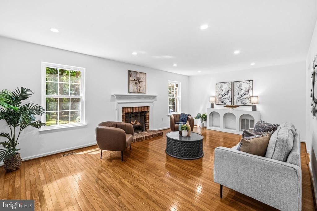 3979 Burning Bush Court - Photo 4