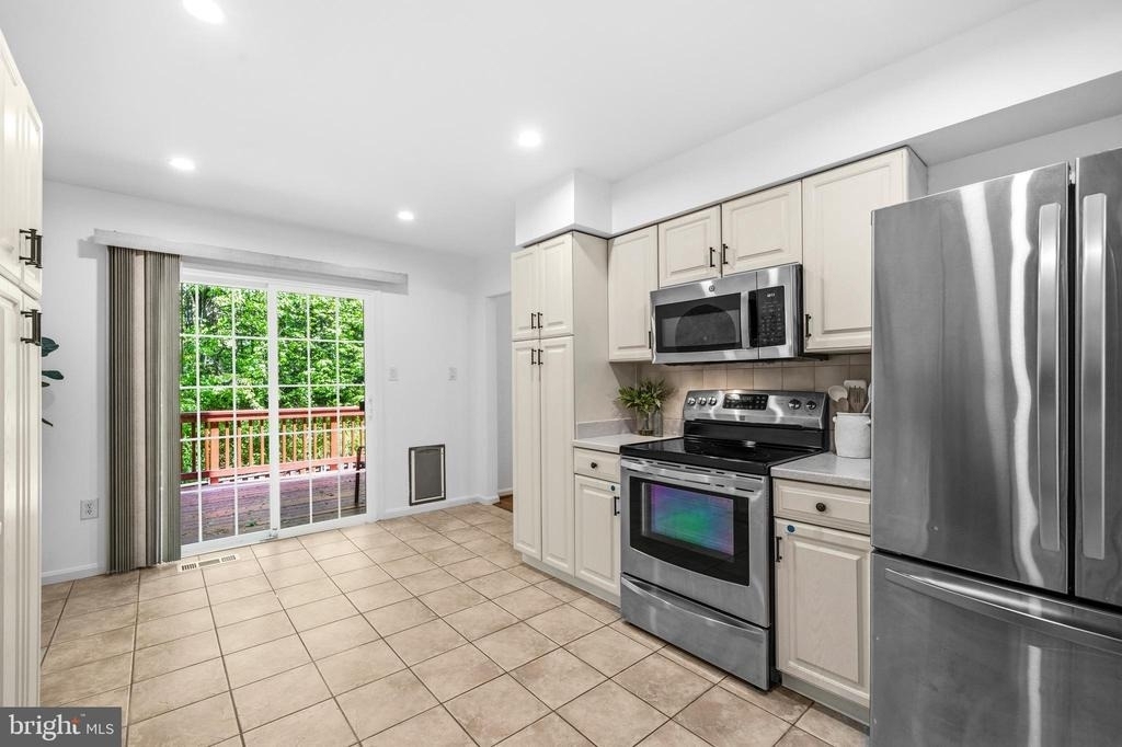 3979 Burning Bush Court - Photo 8