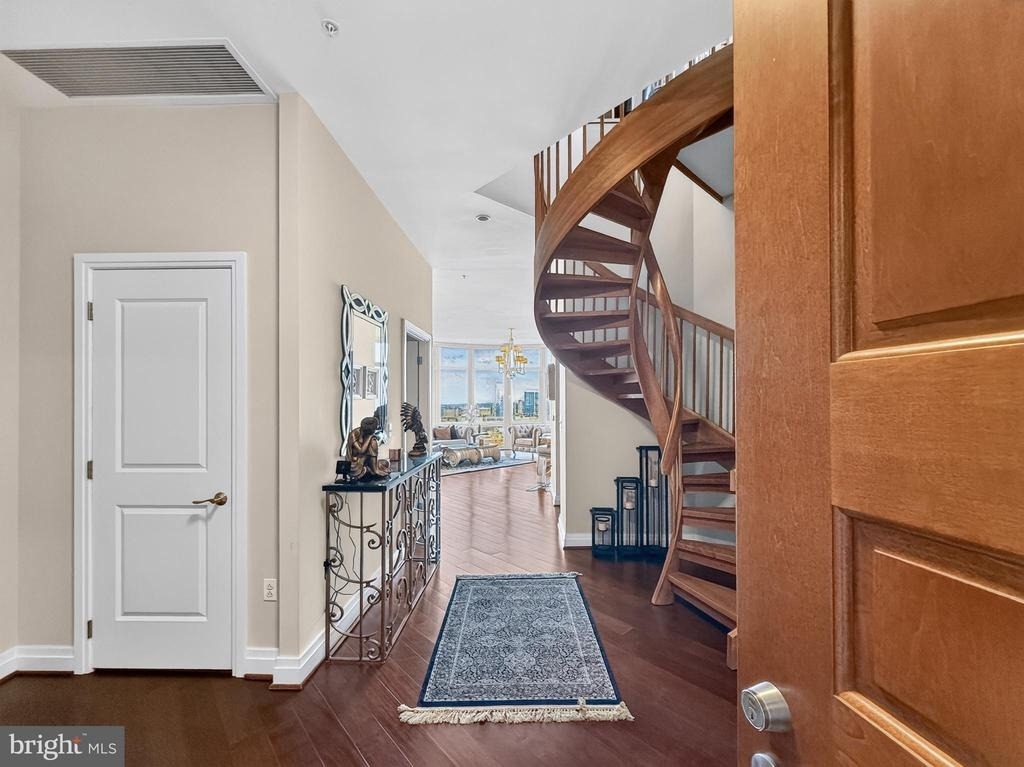 8220 Crestwood Heights Drive - Photo 3
