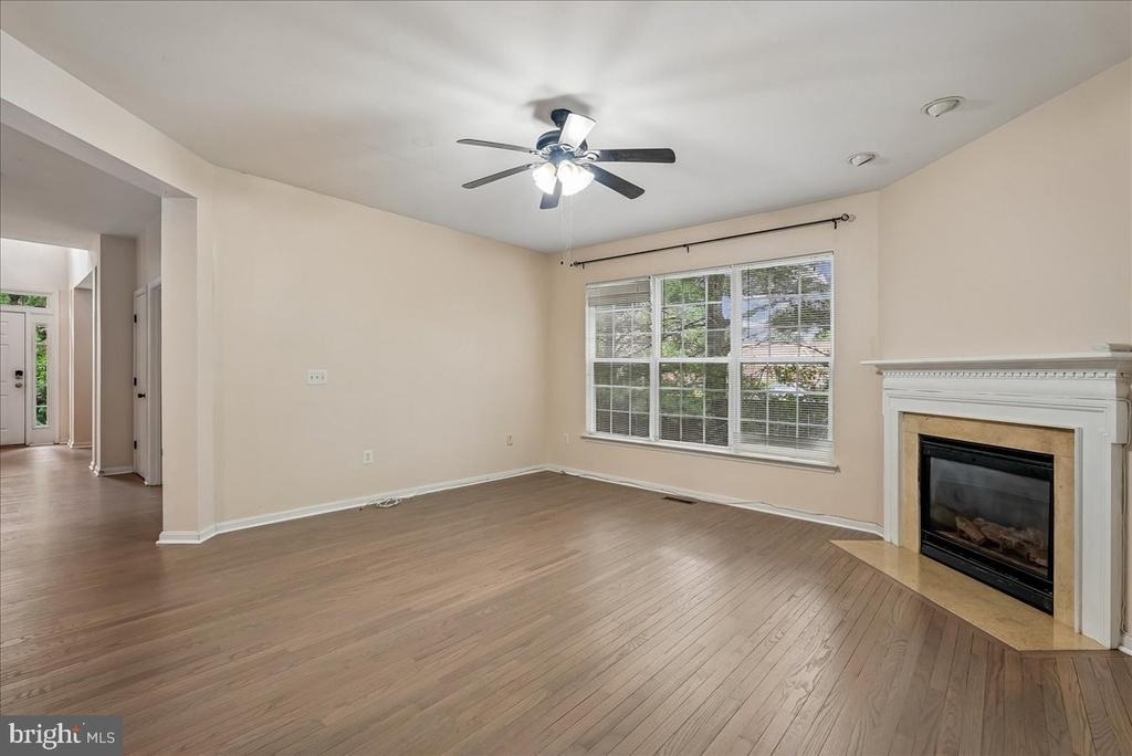 905 Royal Elm Court - Photo 21
