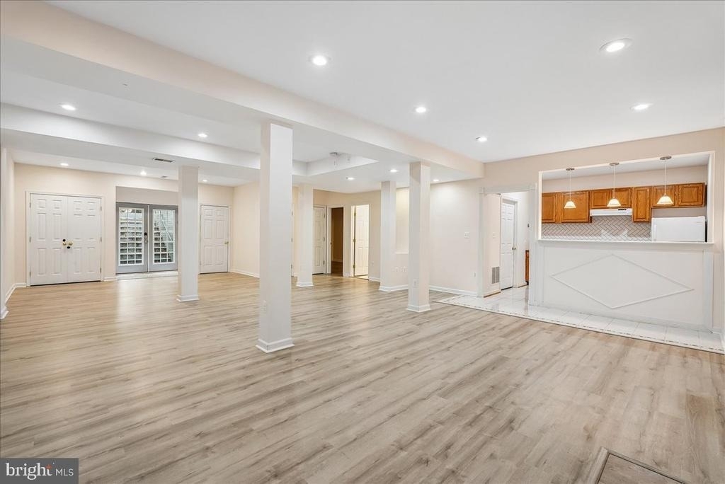 905 Royal Elm Court - Photo 4