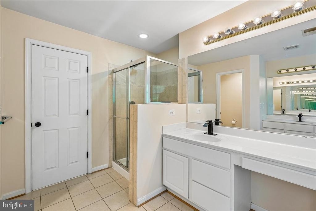 905 Royal Elm Court - Photo 33