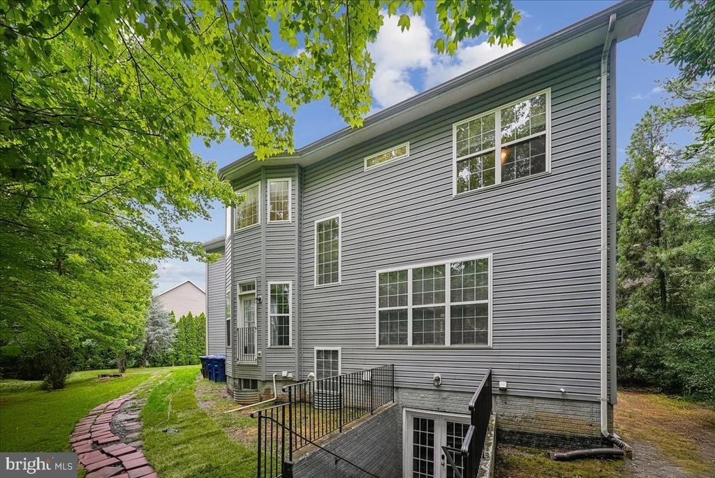 905 Royal Elm Court - Photo 65