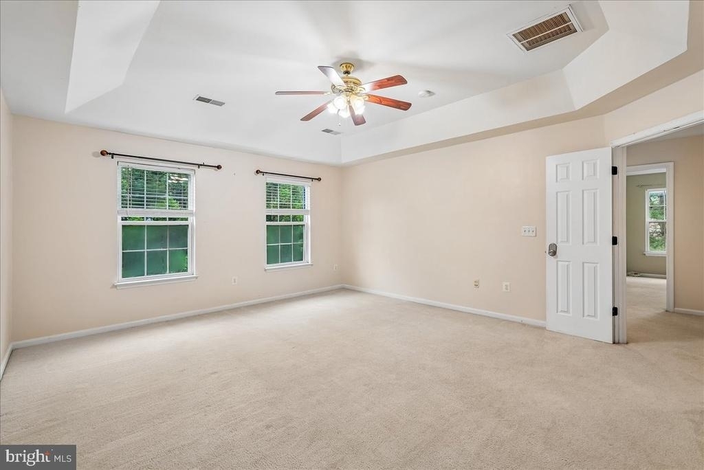 905 Royal Elm Court - Photo 3