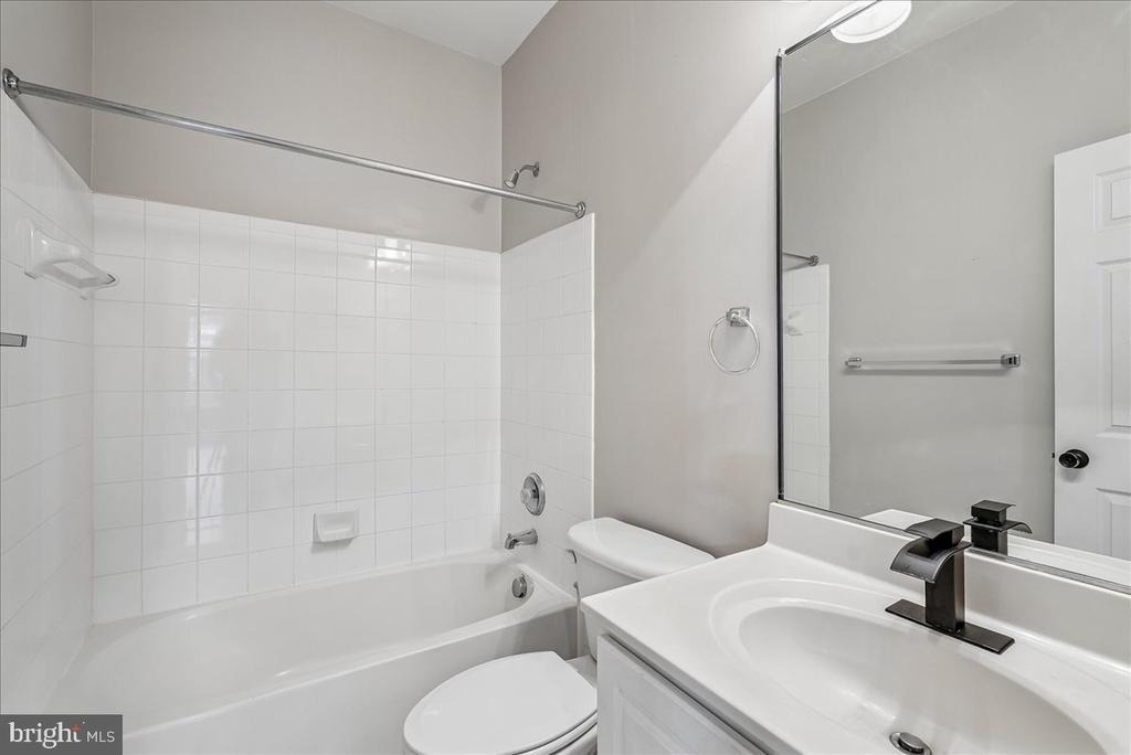 905 Royal Elm Court - Photo 25