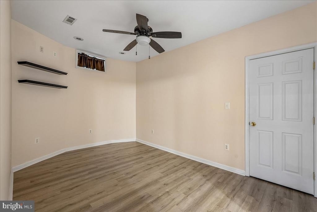 905 Royal Elm Court - Photo 54