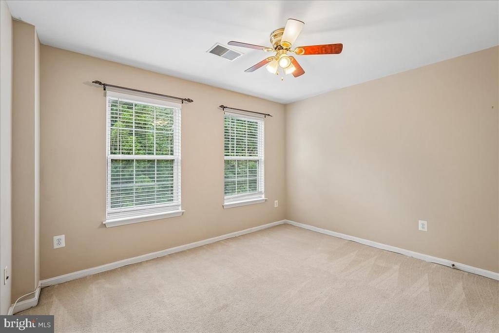 905 Royal Elm Court - Photo 41