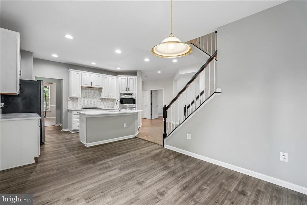 905 Royal Elm Court - Photo 17