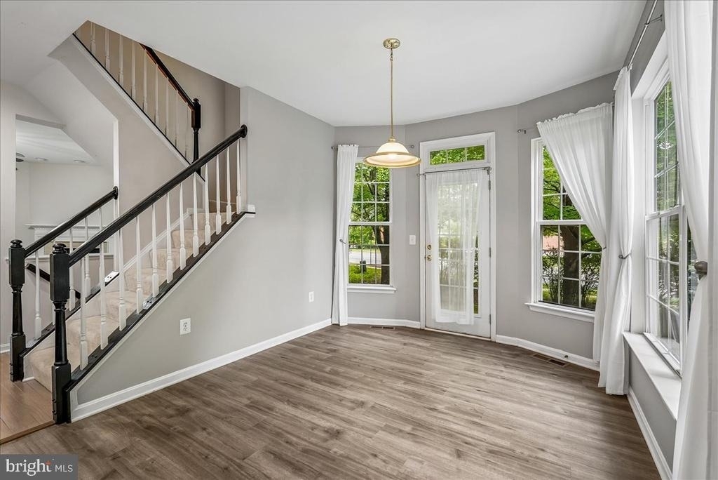 905 Royal Elm Court - Photo 16